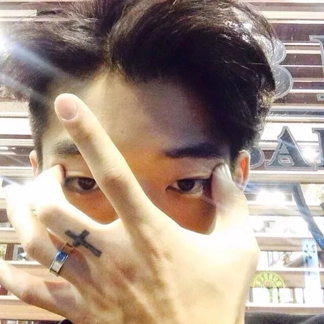 石功彪炎