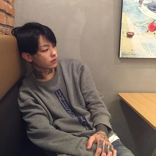 姬阅龙霄