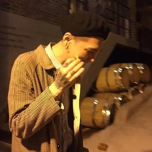 方烟蓓贵