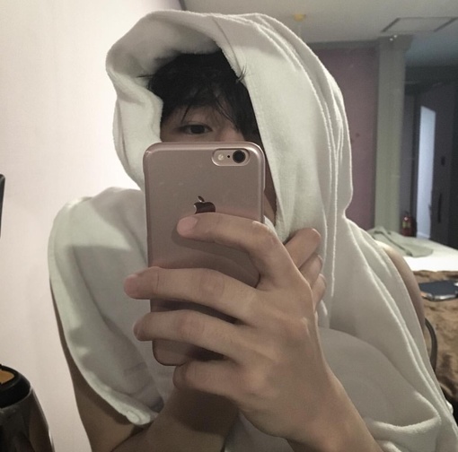 黎炎伊会