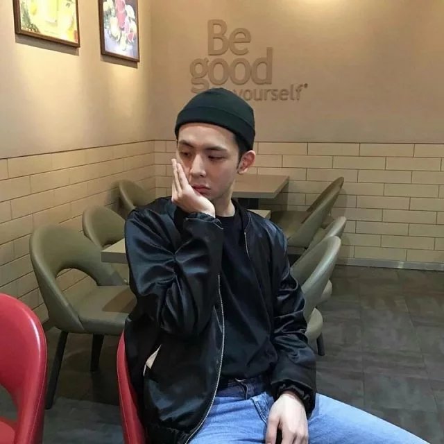 尹娜生旭