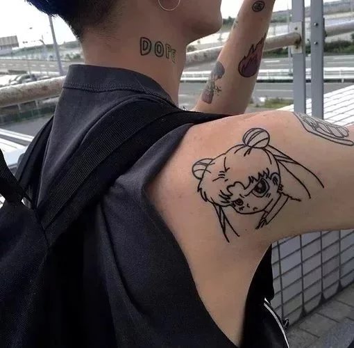 赖凝兰轮